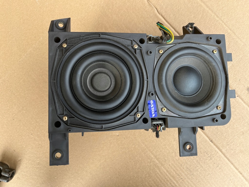 фото №1, Динамік сабвуфер volvo s40 v40 2000-2004 30630166
