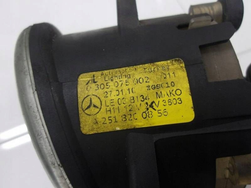 фото №3, Mercedes r w251 протитуманна фара лампи перед