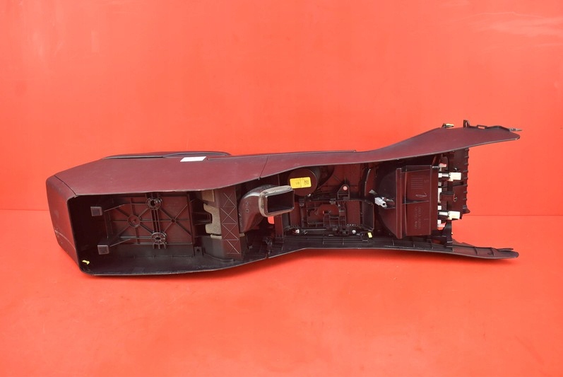 фото №6, Туннель средний подлокотник кожаный eu 58810-07081 toyota avalon xx40