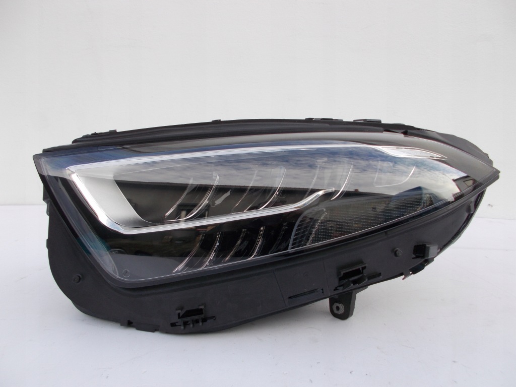 Купить Фара лампа передняя левая mercedes cls w257 a2579065302