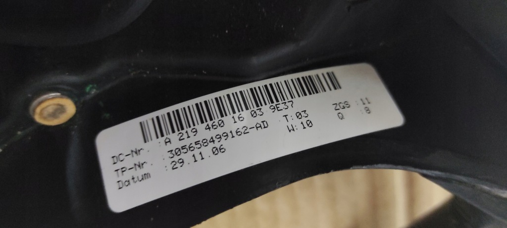 Mercedes w211 cls c219 руль черная мультифункция подушка безопасности a2194601603 с Разборки