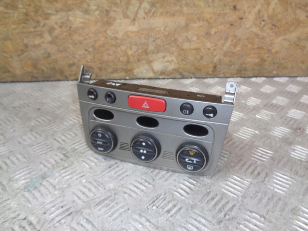 фото №1, Панель обдув кондиционера alfa romeo 147 lift 04-