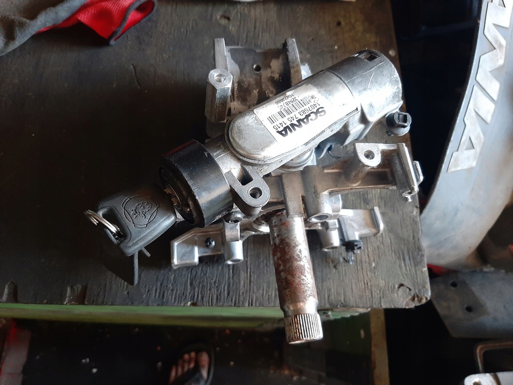 фото №4, Scania r замок зажигания с ключ