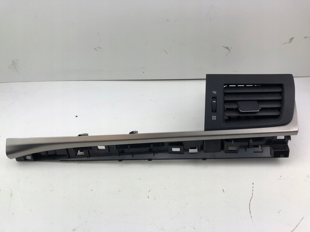 фото №1, Lexus ct 200h решітка обдув права