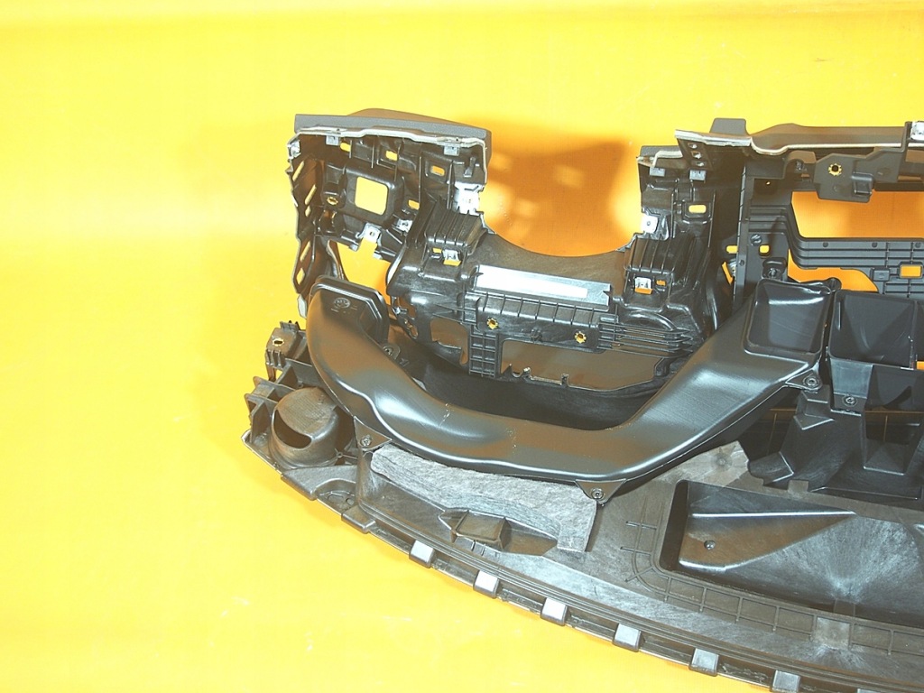 фото №12, Audi q3 83a 14km приборная панель приборная консоль оригинал 83b857001