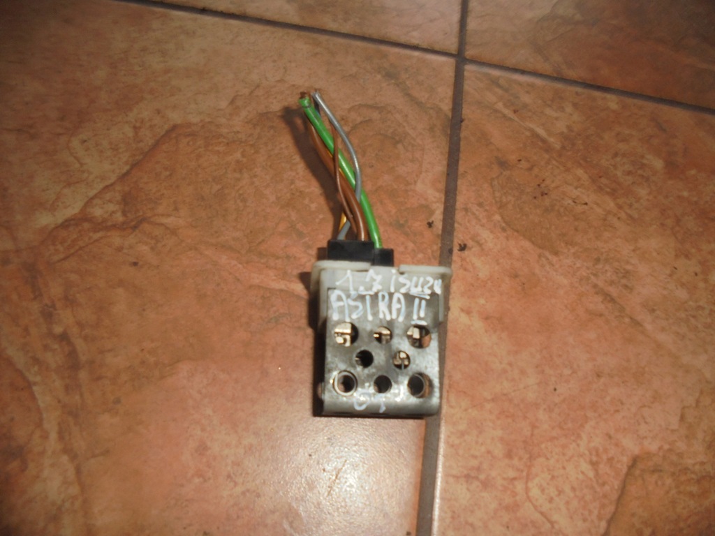 фото №1, Резистор вентилятор astra ii 1.7 isuzu