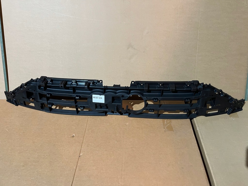 фото №1, Решётка радиатора усилитель pod решётка радиатора audi a8 d5 4n0807233a