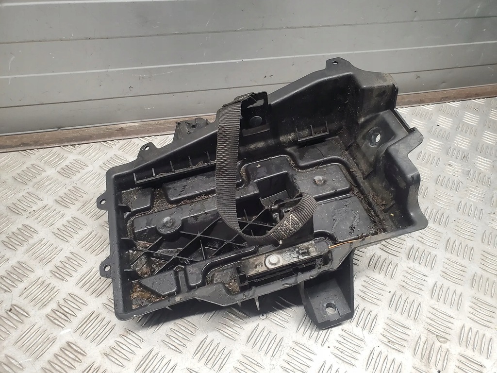 фото №6, Chrysler pacifica 68226079ad задній корпус акумуляторів