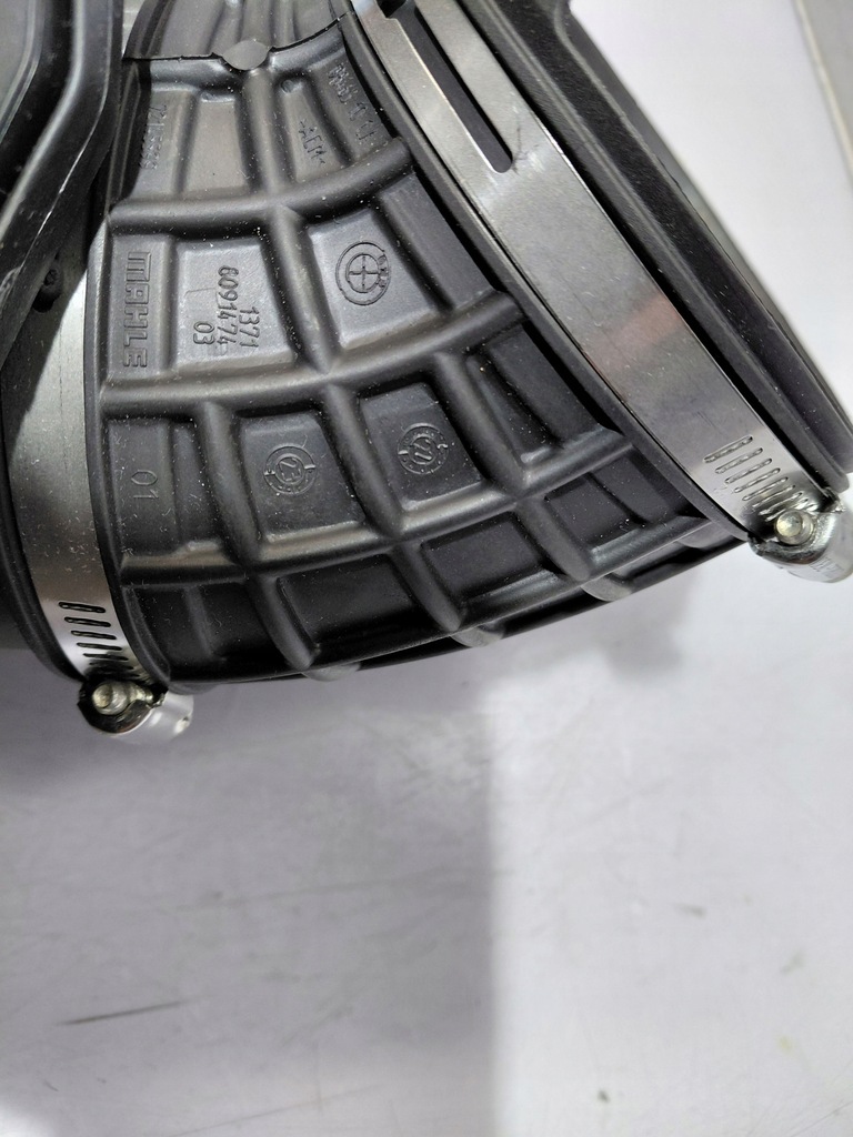 фото №8, Bmw g05 g06 g07 g09 f95 f96 корпус фильтра воздуха 5-8 cyl 8091492 27km