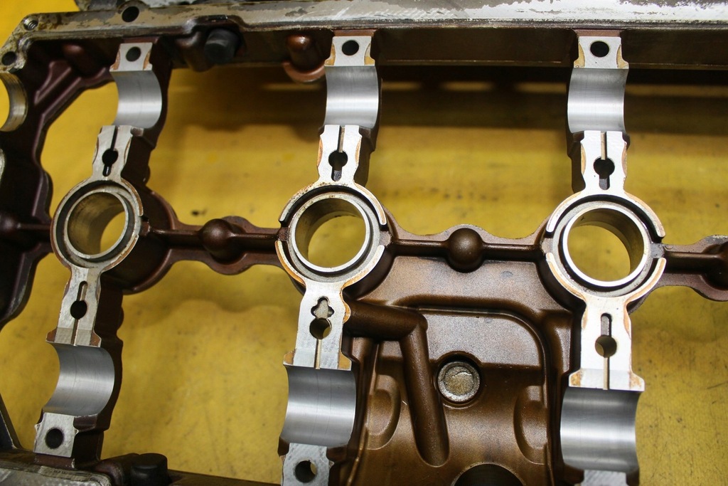 фото №6, Головка ліва audi a6 c6 s6 c6 a8 d3 5.2 fsi bxa 07l103373j