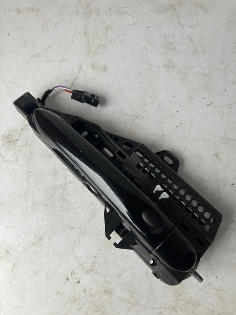 фото №1, Ручка дверь правый перед clio iv keyless tegne