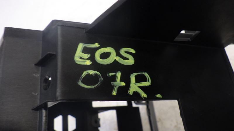 фото №8, Рамка захист радіо навігації панель vw eos 1q0858069e 1q0858071e