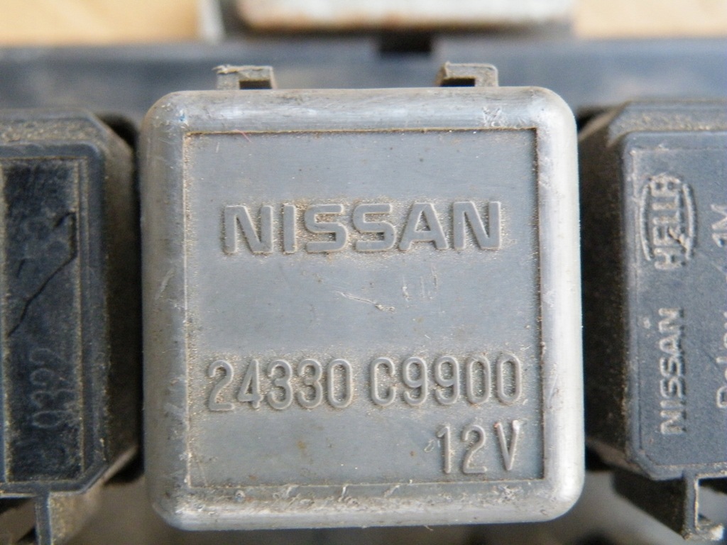 фото №10, Nissan primera p11 2.0 16v корпус коробка предохранителей