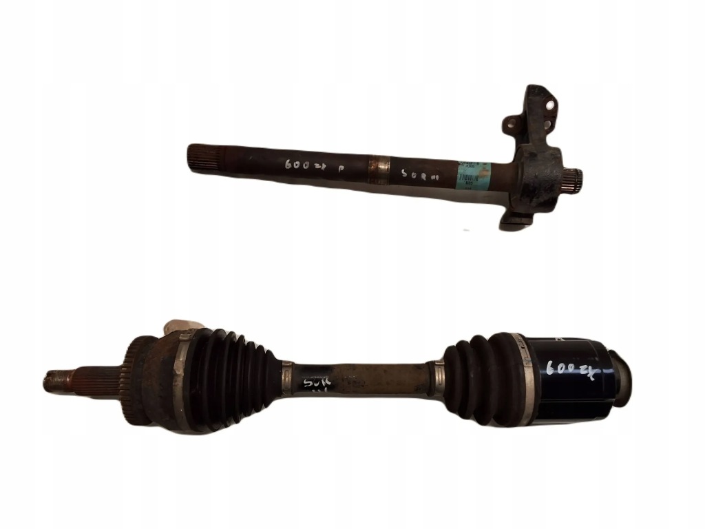 фото №1, Kia sorento iii приводной вал правая перед 49560-c5050