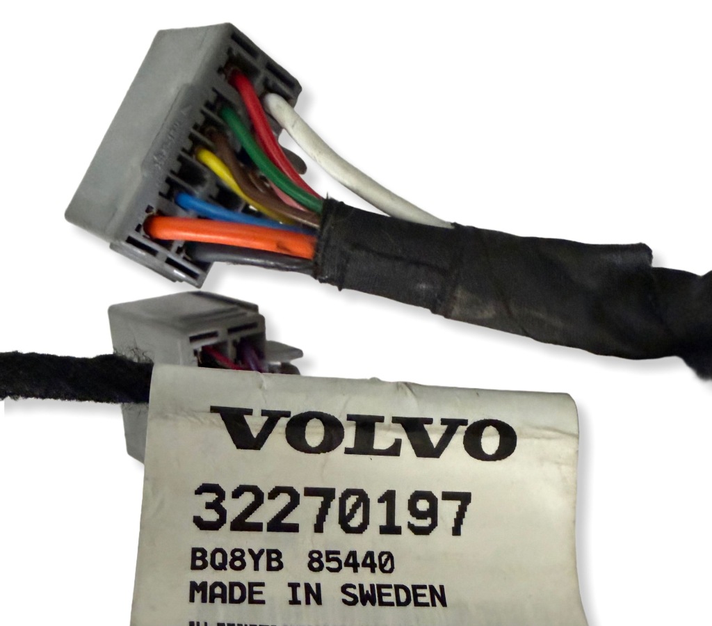 Набор фаркоп к прицепа задний volvo xc40 32351484 Недорого