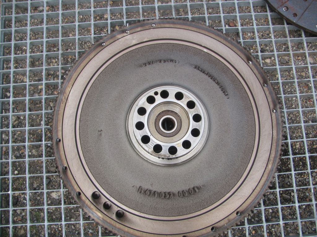 фото №1, Mercedes actros mp4 колесо маховик.