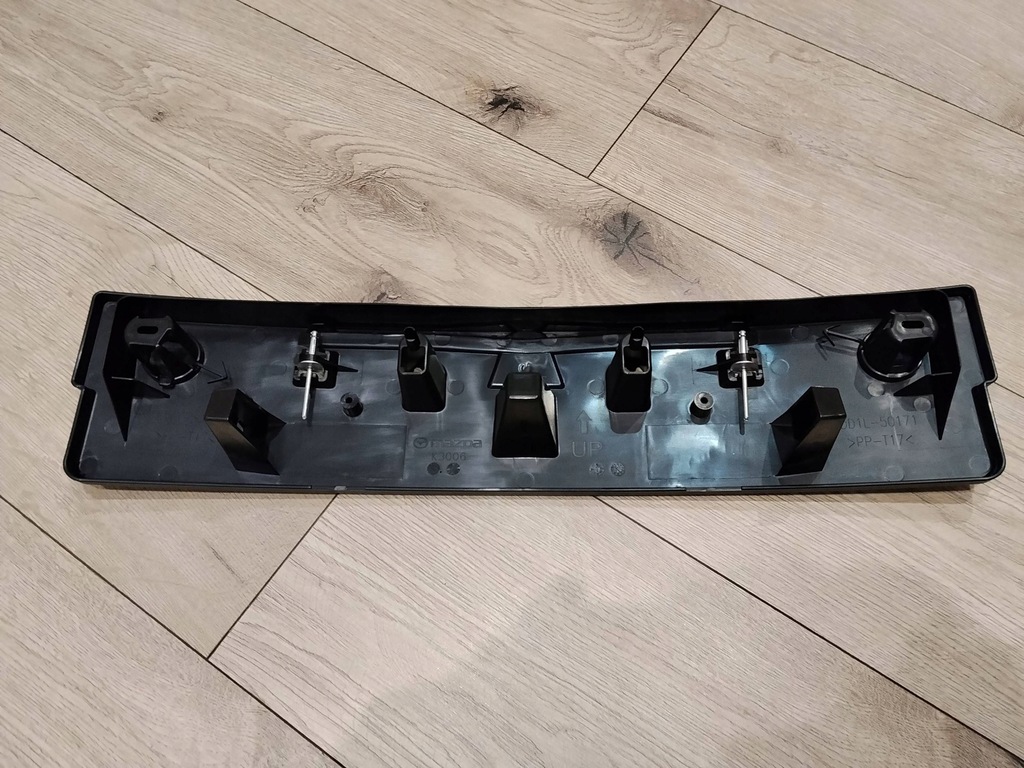 фото №8, Рамка основание номерного знака регистрационный бампера mazda cx-3 cx3 dd1l50171