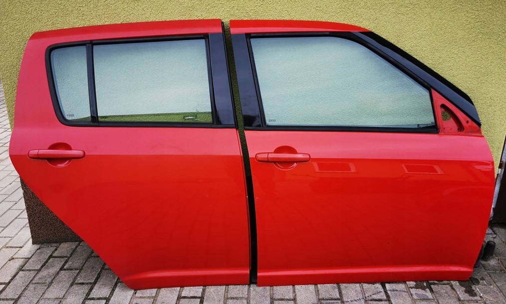 фото №1, Suzuki swift mk6 04-09 двері праве задня повний
