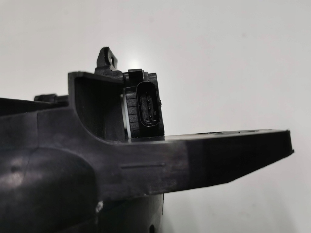 фото №9, Шторка, жалюзи, воздуховод воздуха volvo xc-40 lift 2.147