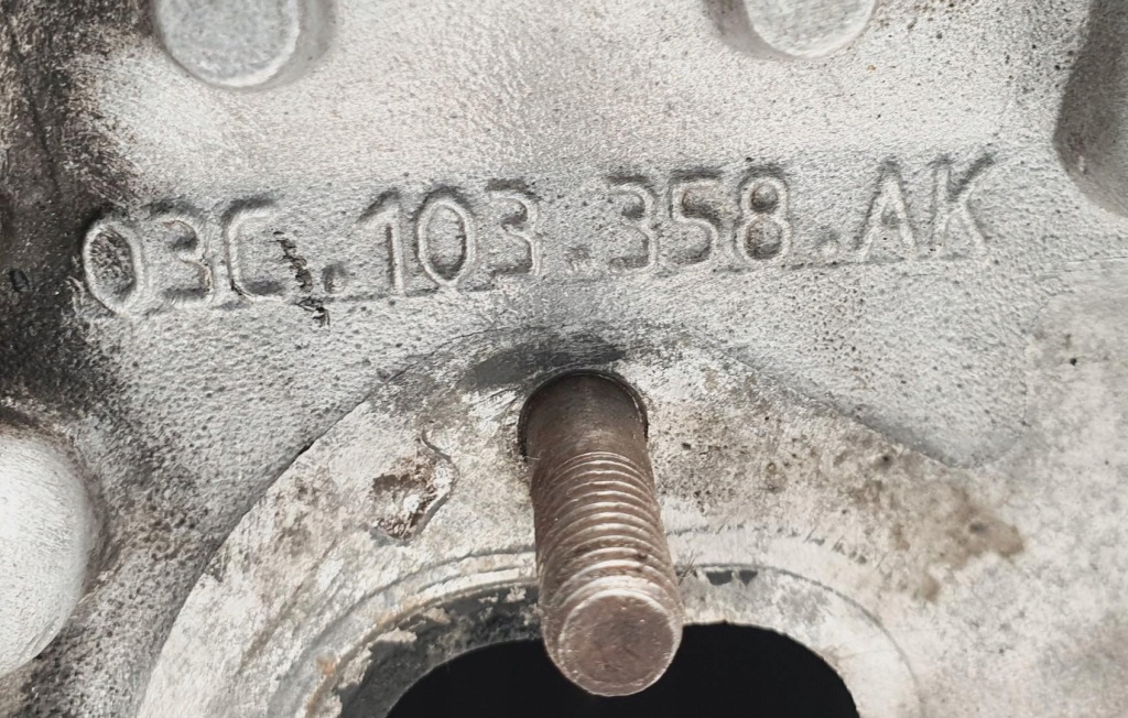 Головка крышка vw golf vi cav 1.4 tsi 03c103475bc Доставка