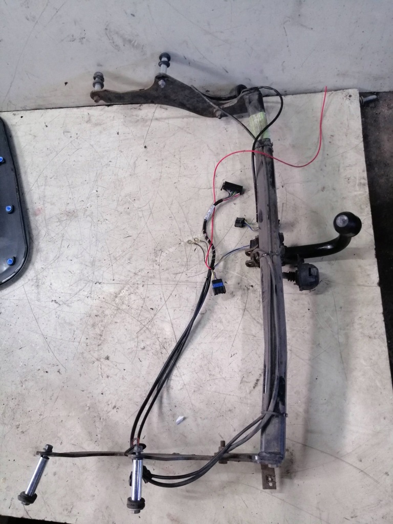 фото №1, Hak набір фаркоп do причепа dacia dokker 2019r болти модуль