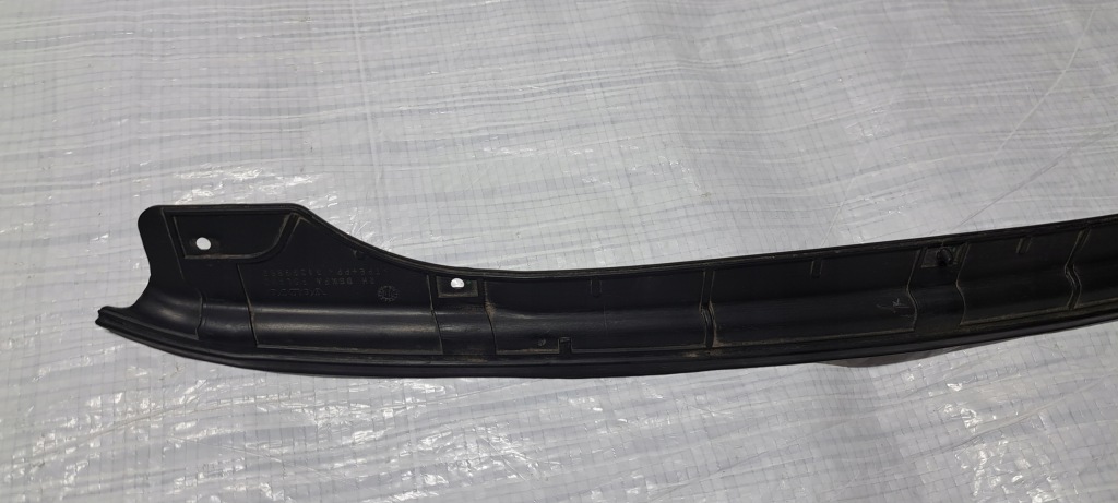 фото №6, Volvo v60 прокладка двері перед правий 31299957