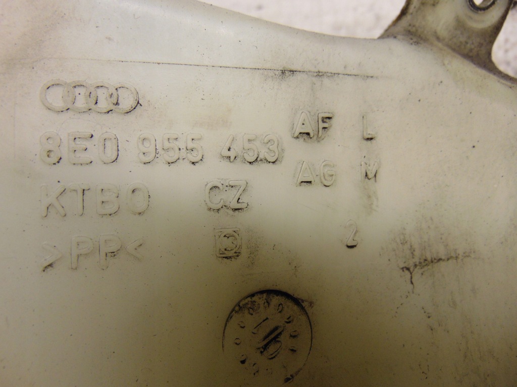 фото №7, Бак бачок омивача audi a4 b6 europa