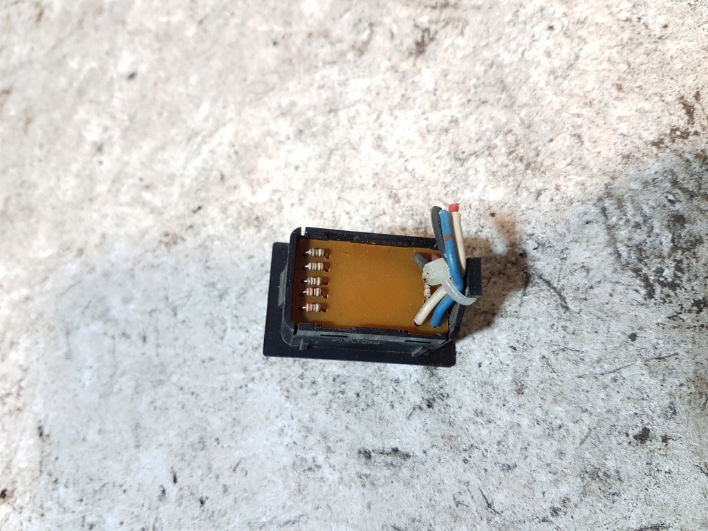 фото №3, Регулировка высоты света suzuki swift ii