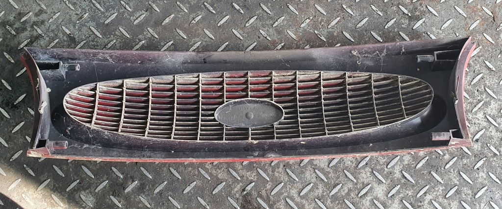 фото №2, Решётка радиатора решётка радиатора ford fiesta mk4