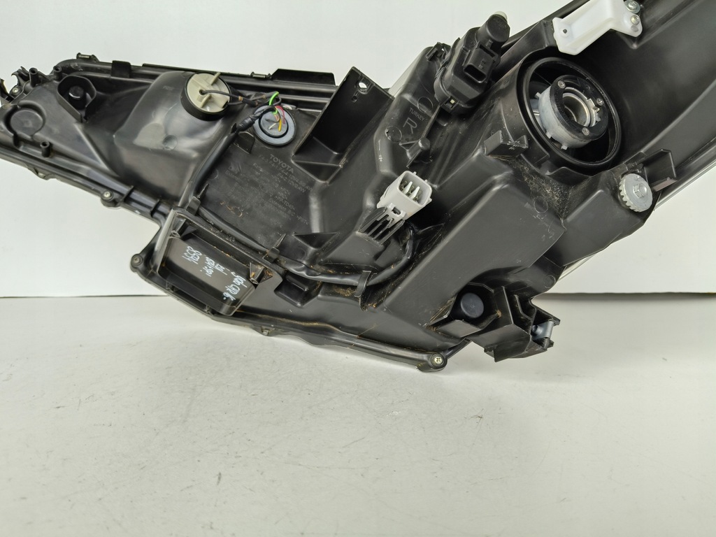 фото №8, Лампа правая фара toyota chr 16- led