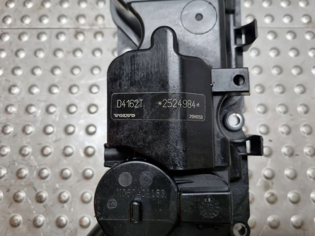 фото №6, Кришка клапанів 9689112980 volvo s40 v50 1.6 d4162t