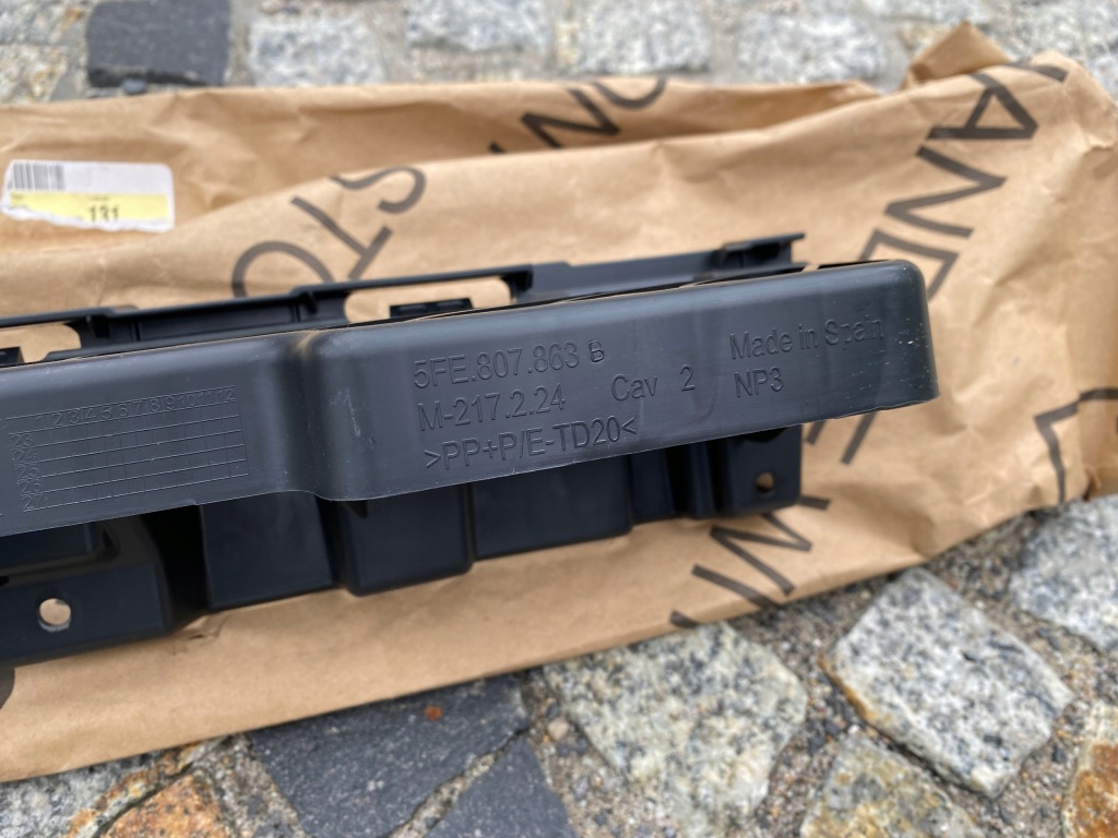 фото №15, Seat leon iv 5fe направляющая бампера задняя 5fe807863b оригинал новый