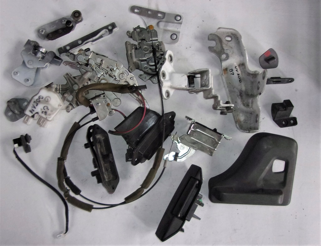 фото №1, Nissan nv200 ролики замок дверь раздвижных правый