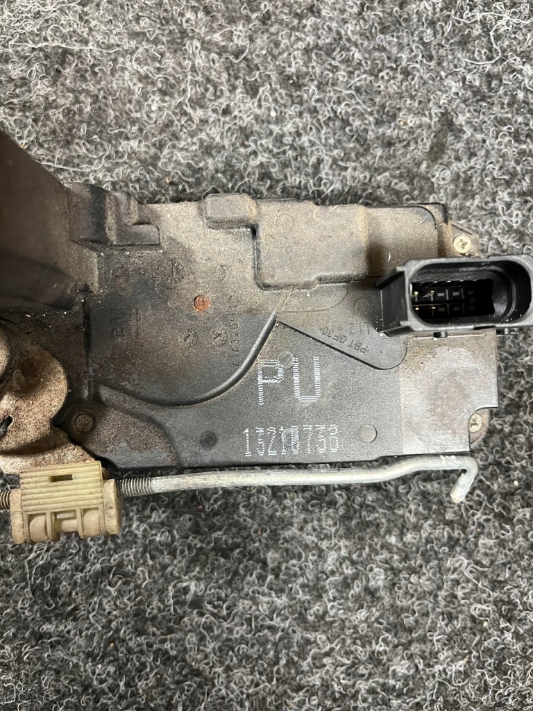 Opel astra h iii замок двері лівий задній задній 13210738 pu європа в Україні