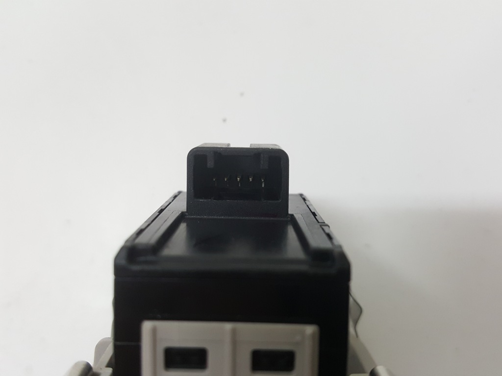 фото №3, Eclipse cross кнопка перемикач люк 19r