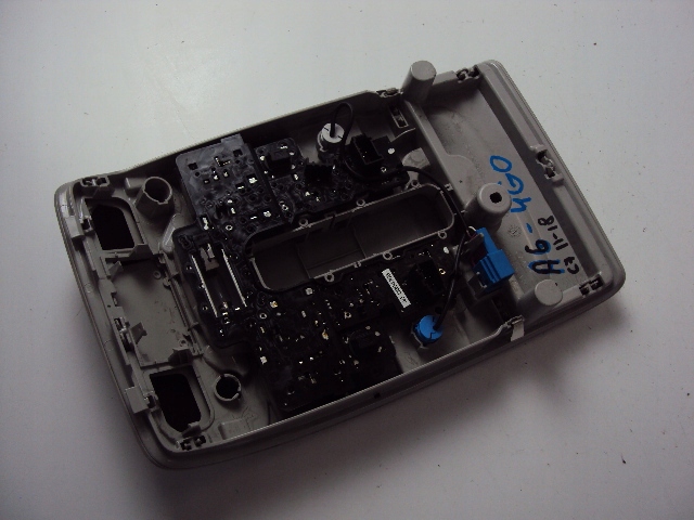 фото №4, Лампа потолочный audi a6 c7 11-18