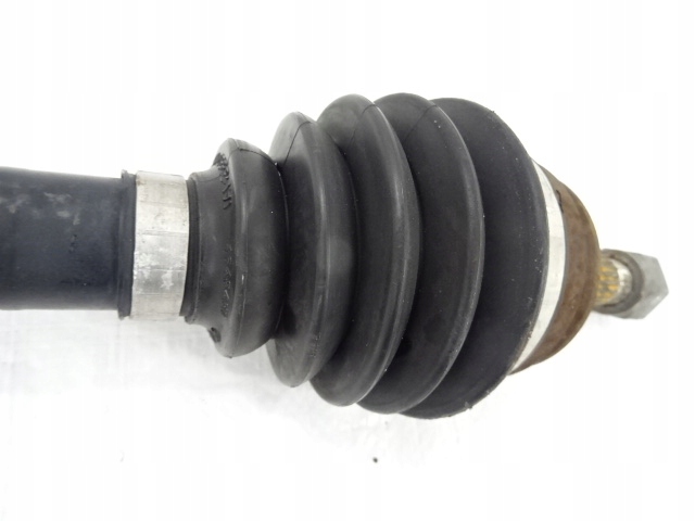 Peugeot 208 рестайлинг  1.2 vti приводной вал шрус  правая механическая коробка передач 2019r. в Украине