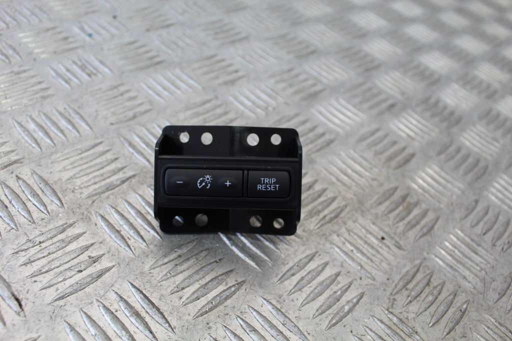 фото №1, Перемикач trip reset x-trail iii t32 lift