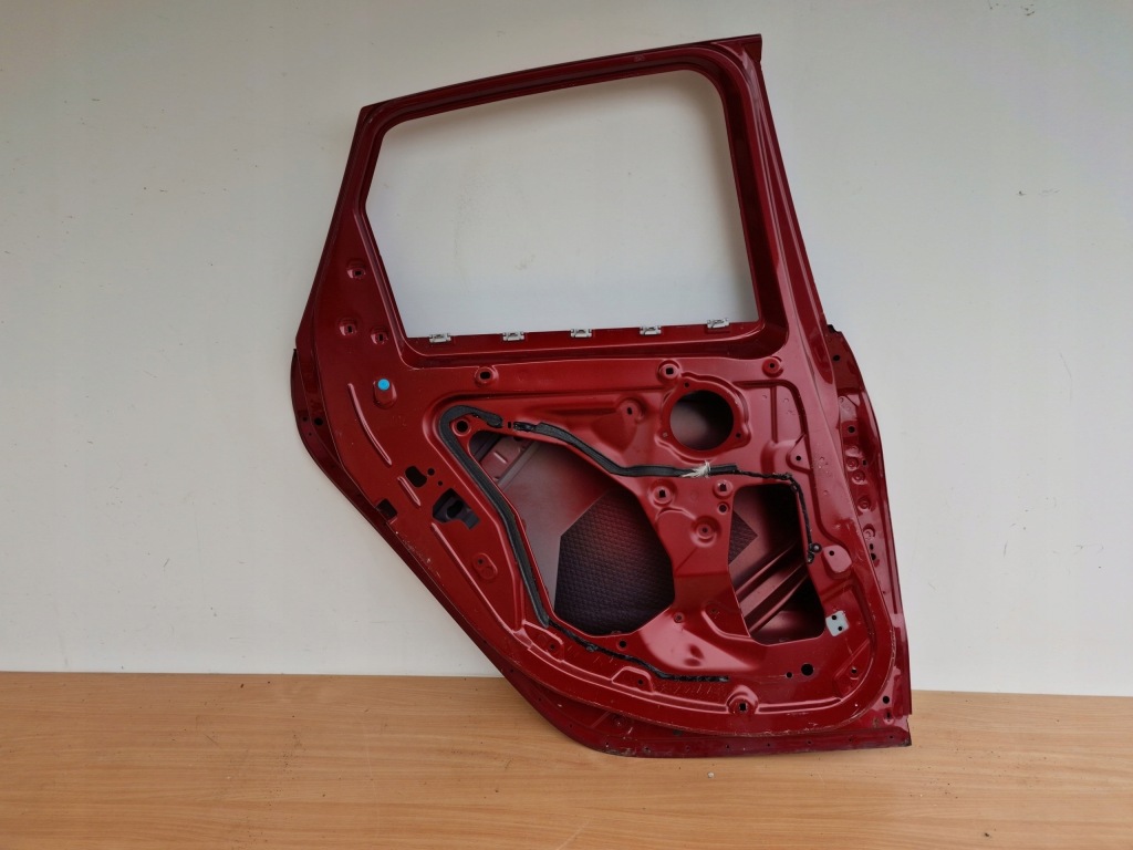 фото №3, Bmw 2 f45 левая дверь задняя задние оригинал