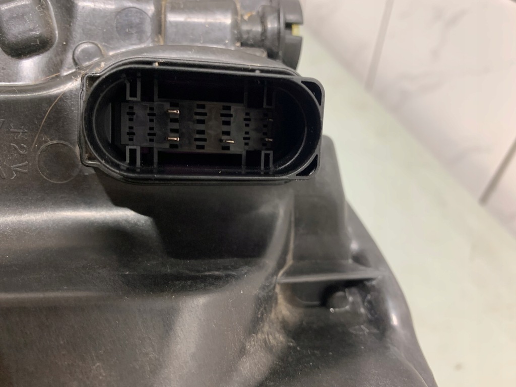 фото №9, Volvo xc40 ii lift лампа правый перед 32338909 комплектная модуль europa org.