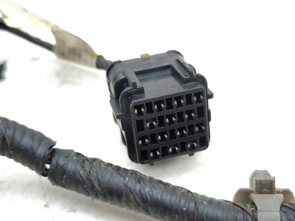 фото №11, Hyundai i40 2012 с задний жгут трубопровод датчика парковки pdc