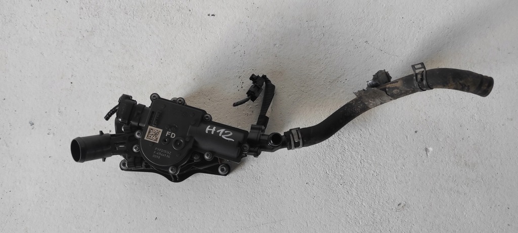 фото №1, Mazda 6 gl 2.5 бензин автоматическая коробка передач термостат корпус pyfd1516z 2019 rok