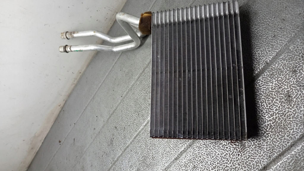 фото №5, Радіатор обігрівача peugeot 407 i kombi 05r 2.0hdi 18476ab