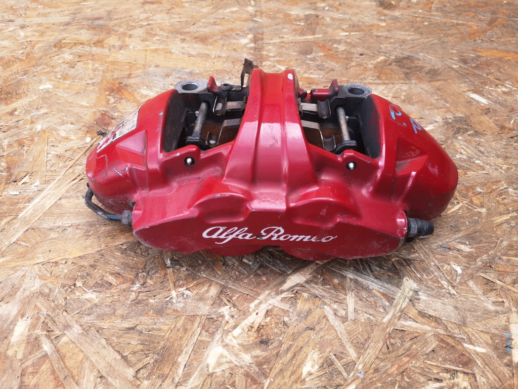 фото №1, Alfa romeo stelvio суппорт тормозной правый перед