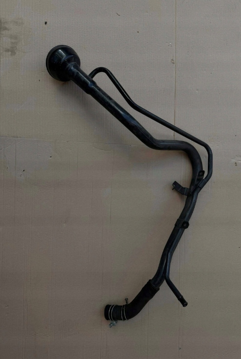 Купить Nissan qashqai j11 1.5 dci 1.6 dci труба заливной топлива заливная горловина оригинал.