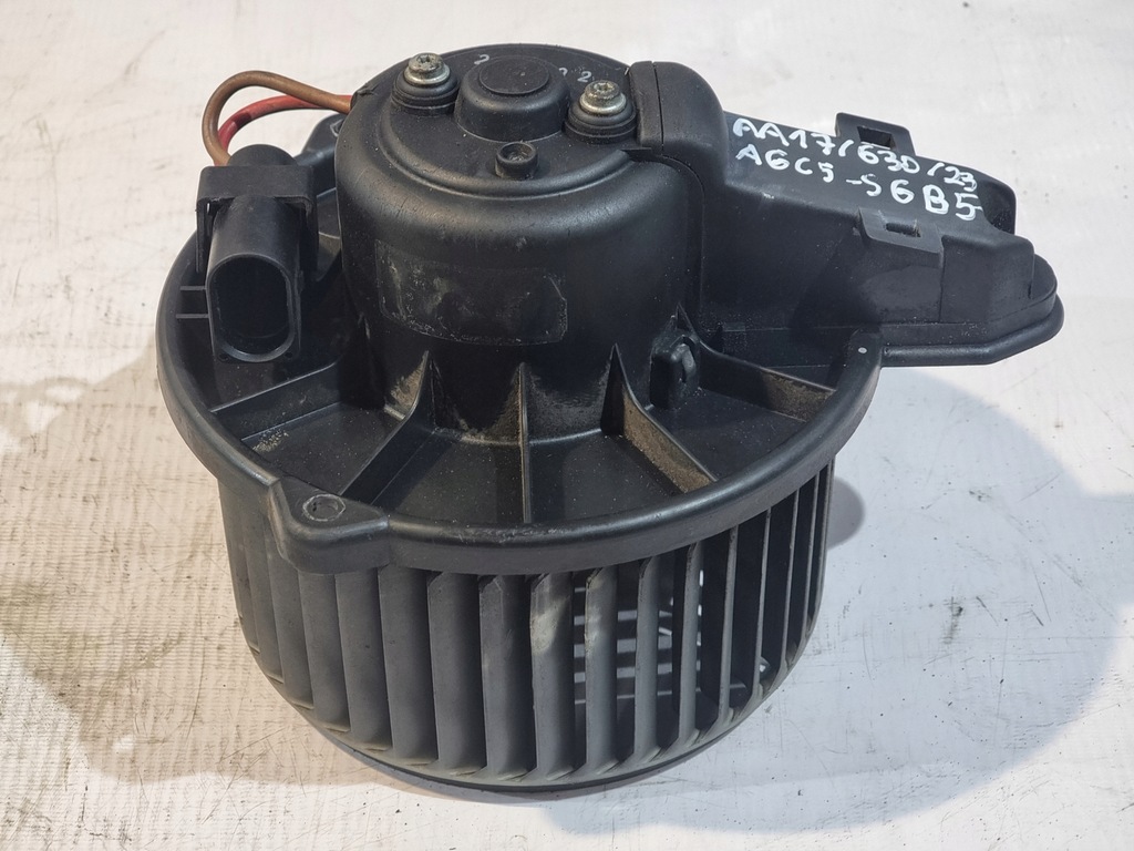 фото №1, Воздуходувка вентилятор обдув audi a6 c5 00r