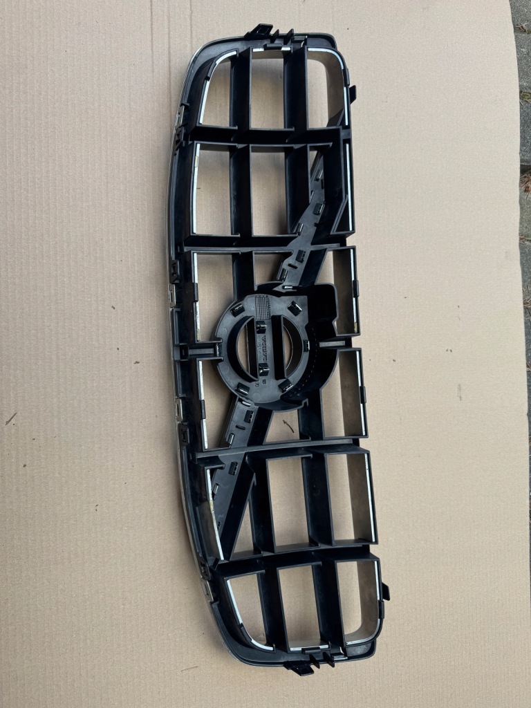 фото №4, Volvo xc70 07-12 решётка радиатора решётка радиатора оригинал