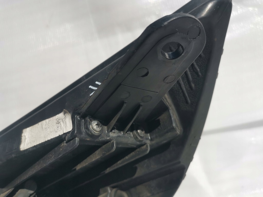 фото №9, Лампа перед правый ксенон kia carens iv 13- eu