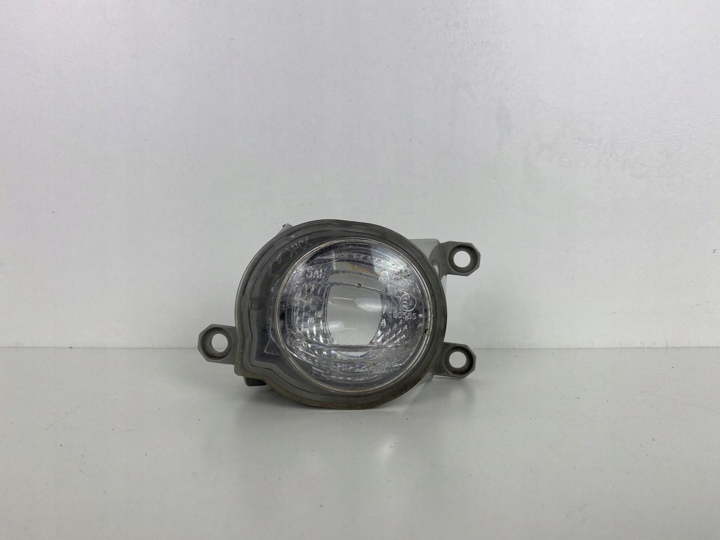 фото №1, Toyota corolla xii e21 противотуманная фара левый передний 2018-