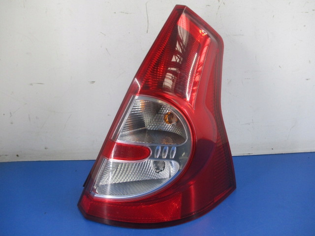 фото №1, Dacia sandero i лампа задняя правая оригинал